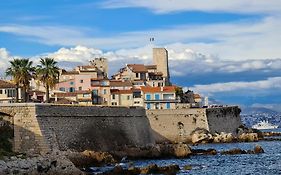 Casalionelantibes Appartement de 70m2 avec jardins et parking