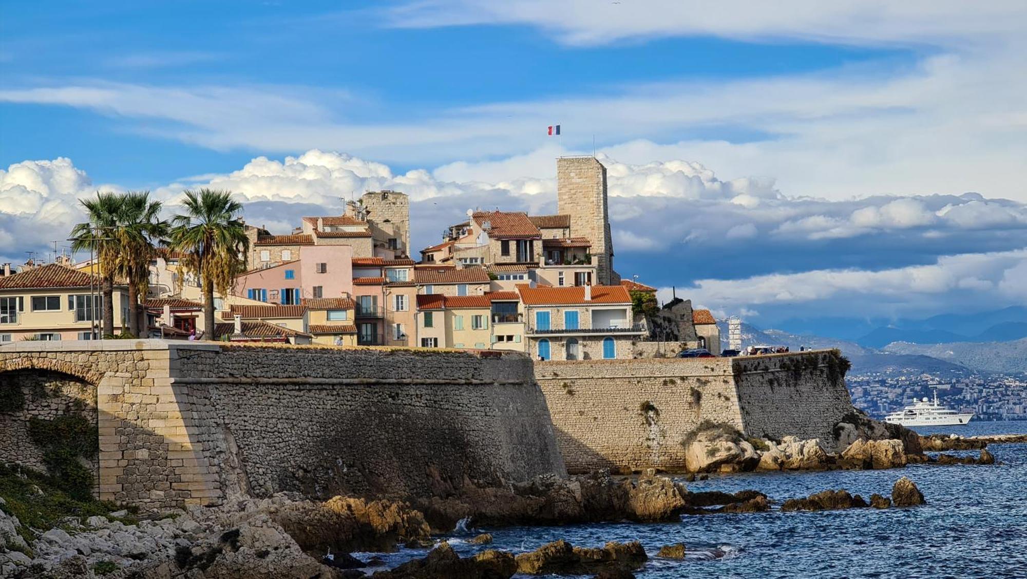 Casalionelantibes Appartement de 70m2 avec jardins et parking Extérieur photo